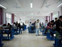 丽江地区技工学校计算机应用与维修专业