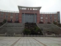 四川矿产机电技师学院参加崇州市人才代表迎新座谈会