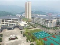 重庆市城市建设技工学校举行2018年春季田径运动会
