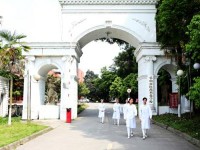 成都前中职学校联系方式及地址