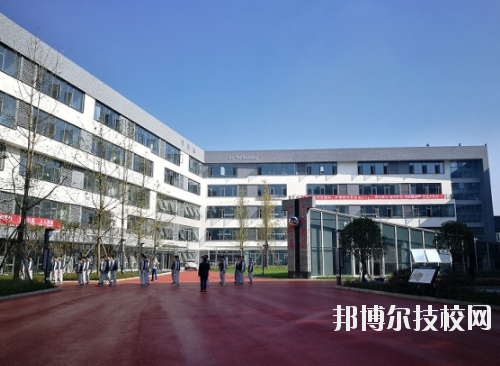 成都市青苏职业中专学校4