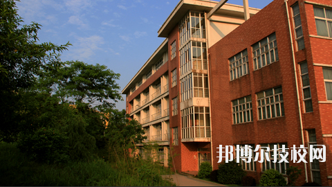 江西省医药学校4