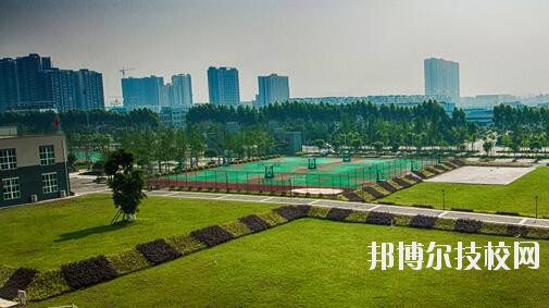 重庆城市建设技工学校2020年报名条件、招生要求、招生对象