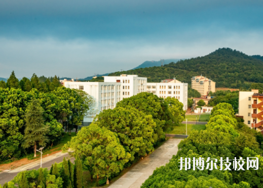 安徽理工学校3