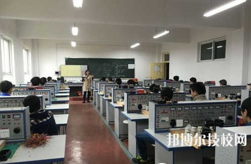 商洛市技工学校2020年招生办联系电话