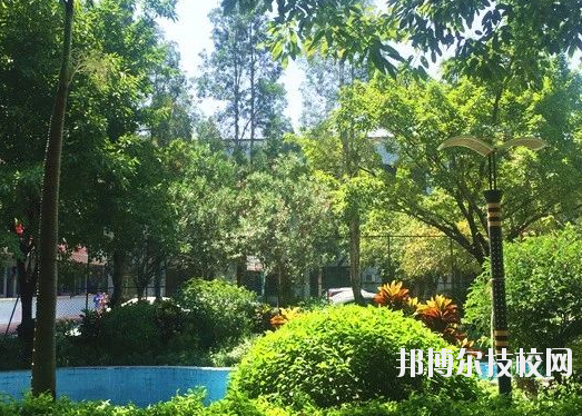 肇庆经贸学校2
