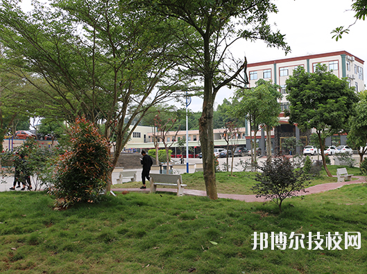 化州市鉴江司法职业学校4