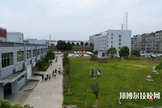 宜春工业学校地址在哪里 