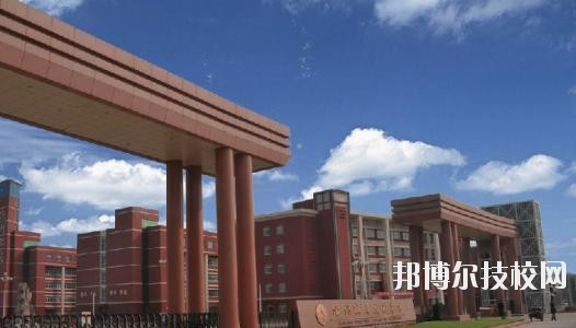 华中信息商务技工学校2020年报名条件、招生要求、招生对象