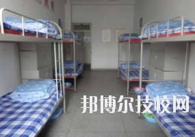 靖远县平堡职业技术中学2020年宿舍条件