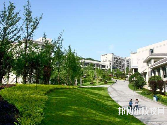 重庆第二交通技工学校2020年报名条件、招生要求、招生对象