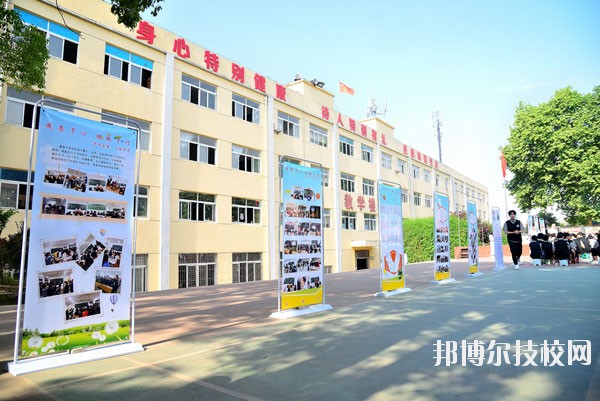 武汉东湖光电学校2020年报名条件、招生要求、招生对象