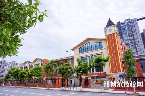 四川省商业学校2020年招生办联系电话