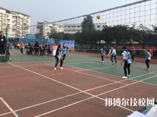 天府成人中等专业学校学校怎么样