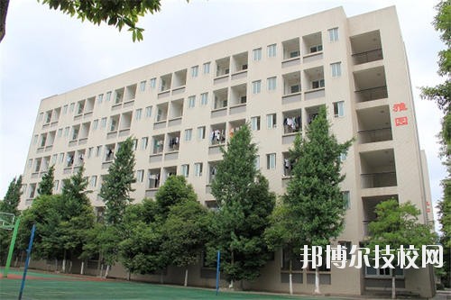 天府成人中等专业学校2020年有哪些专业