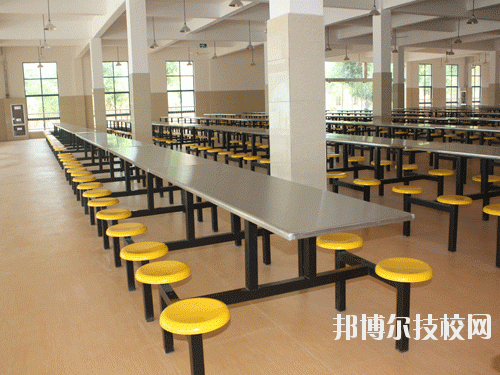 重庆东亚技工学校2020年宿舍条件
