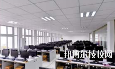 重庆万州第一职业高级中学2020年招生办联系电话