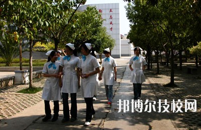 红河州卫生学校学费、收费多少