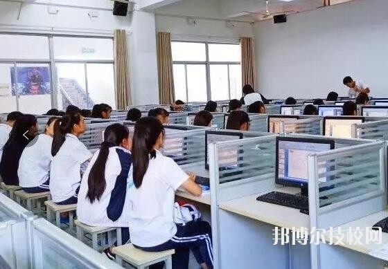 衢州工程技术学校2020年学费、收费多少