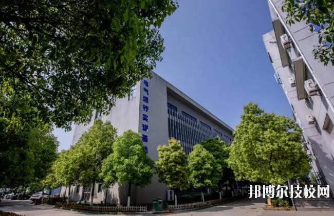 衢州工程技术学校2020年招生办联系电话