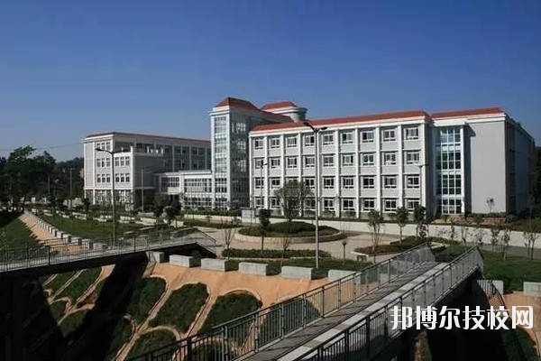 昆明西山区职业高级中学怎么样、好不好