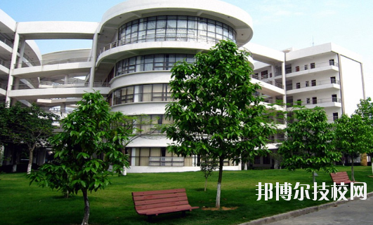 广州市政职业学校7