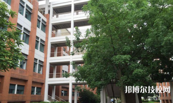 陕西建筑材料工业学校网站网址