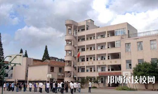 宁波交通高级技工学校4