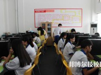 广东工业贸易职业技术学校2021年招生办联系电话