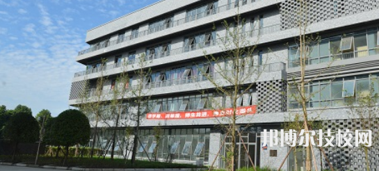 成都青苏职业中专学校2021年有哪些专业
