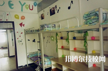 重庆市经贸中等专业学校2022年宿舍条件