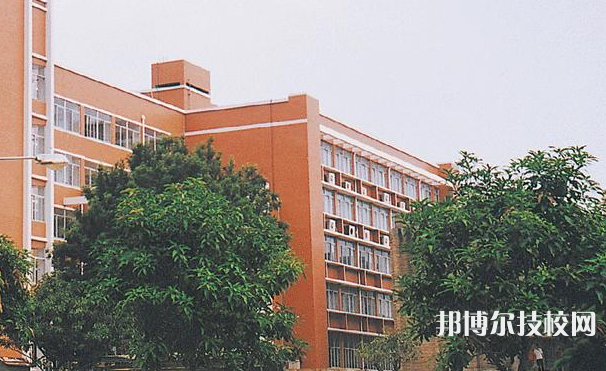 邢台工业学校2022年招生办联系电话