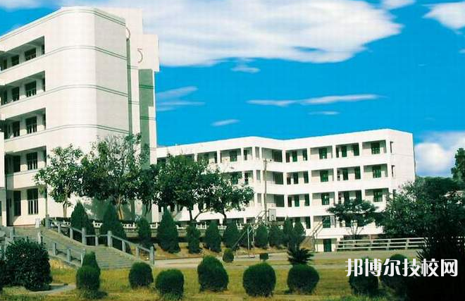 石家庄中美经贸中等专业学校怎么样、好不好