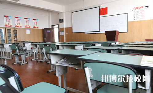 兰州慈爱实验艺术职业学校2022年招生办联系电话