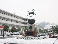 宁波东钱湖旅游学校2023年网站网址
