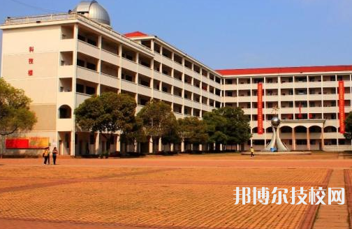 四川兴文职业技术学校2022年学费、收费多少