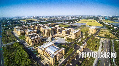张家港市第三职业高级中学2022年学费、收费多少