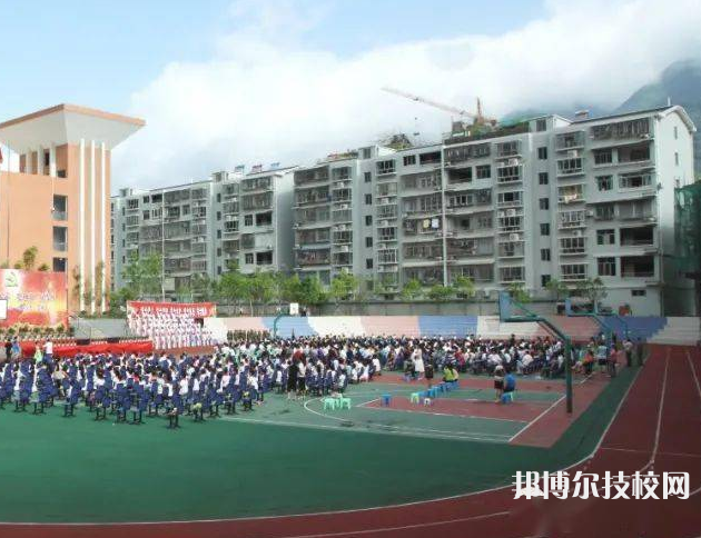 重庆巫溪县职业教育中心2022年报名条件、招生要求、招生对象