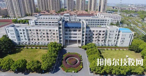 江苏省苏州丝绸中等专业学校2022年招生办联系电话