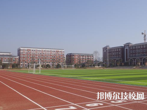 沧州跃华职业技术学校2022年招生办联系电话