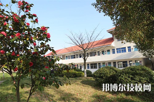 苏州市太湖旅游中等专业学校2022年报名条件、招生要求、招生对象