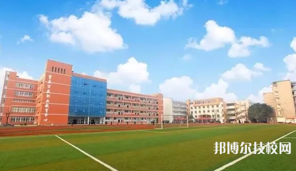 云南工艺美术学校2022年学费、收费多少