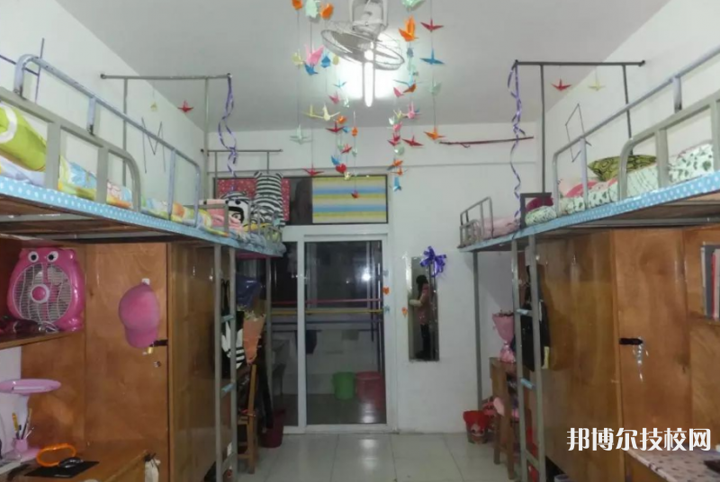 重庆黔江区民族职业教育中心2022年宿舍条件