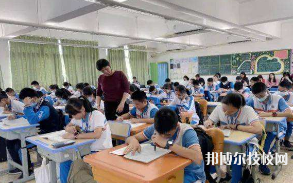 赫章县中等职业学校2022年招生办联系电话