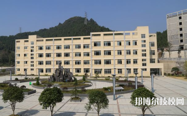 贵州2022年初中毕业报什么中专学校最好