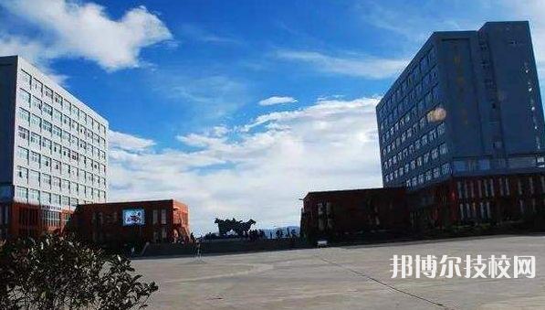 贵州工贸职业学院(中职部)2022年报名条件、招生要求、招生对象