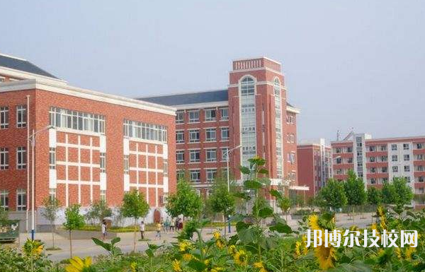 贵州2022年去读中专学校学什么对以后好一点