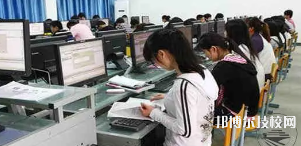 四川2022年女生读计算机学校好吗