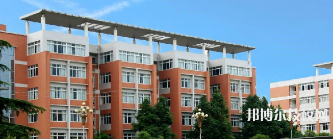 陕西2022年女生在中专学校学什么好