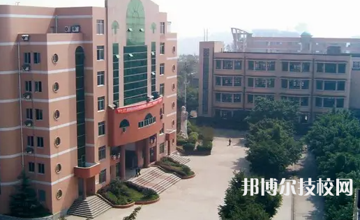 重庆2022年读中专学校需要什么条件